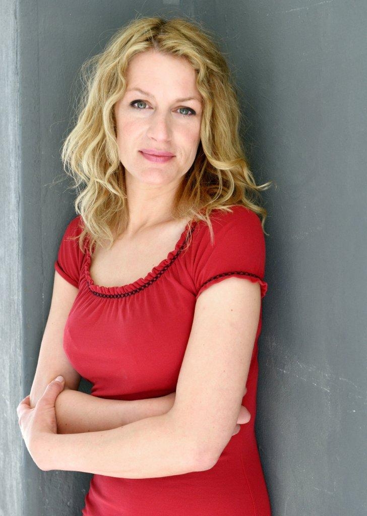 Nina Brandhoff Nina Brandhoff