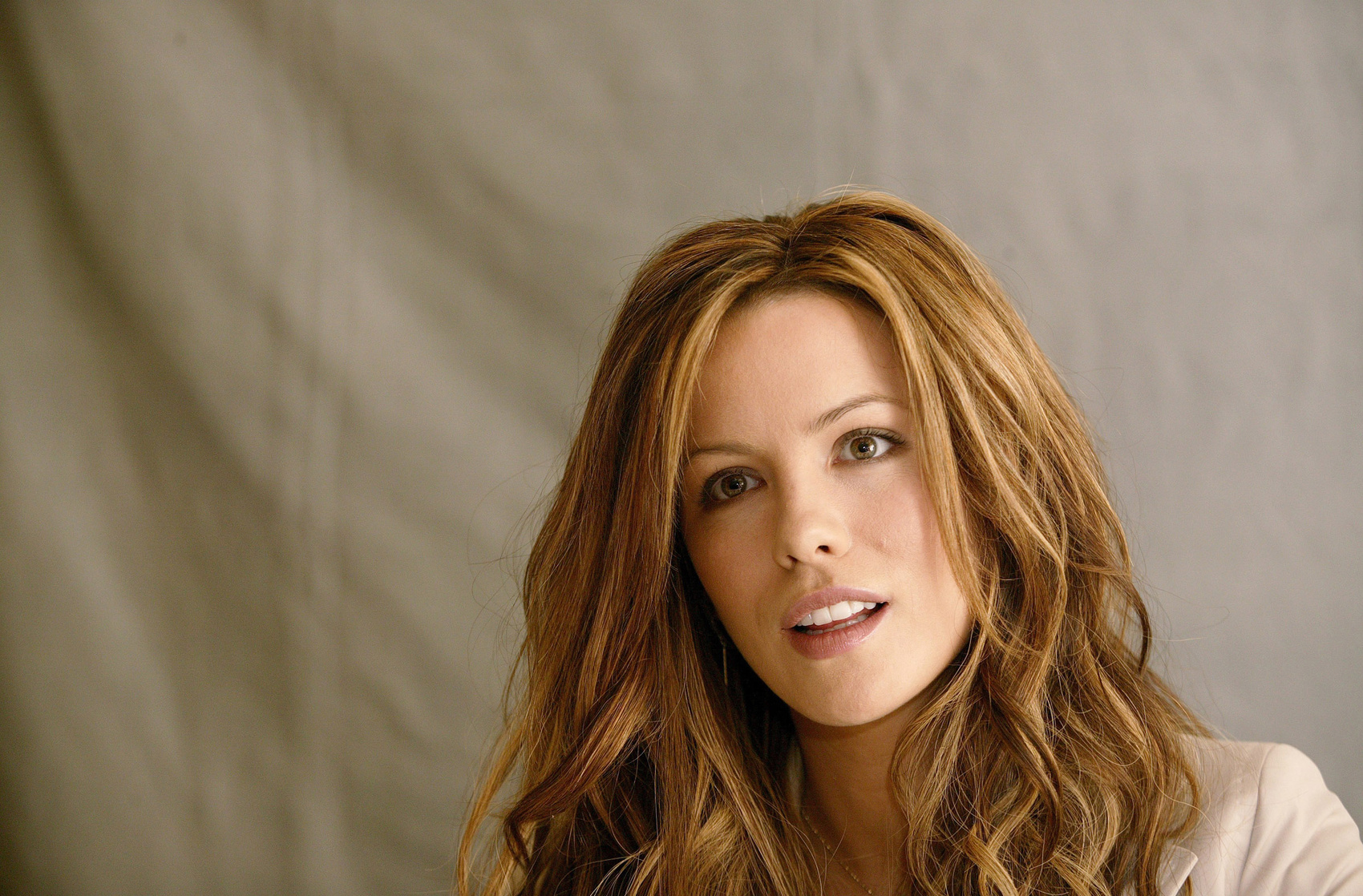 Kate Beckinsale Kate Beckinsale