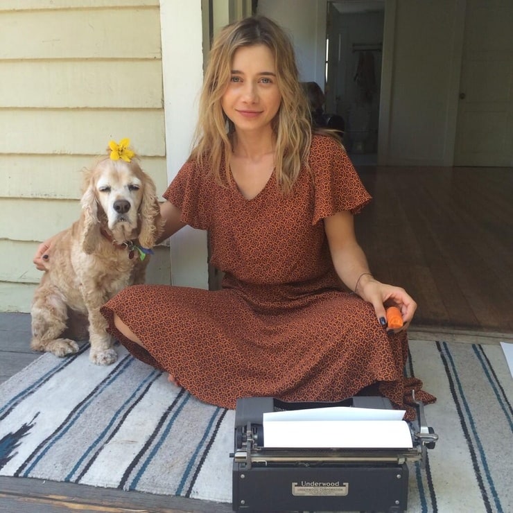 Picture Of Olesya Rulin