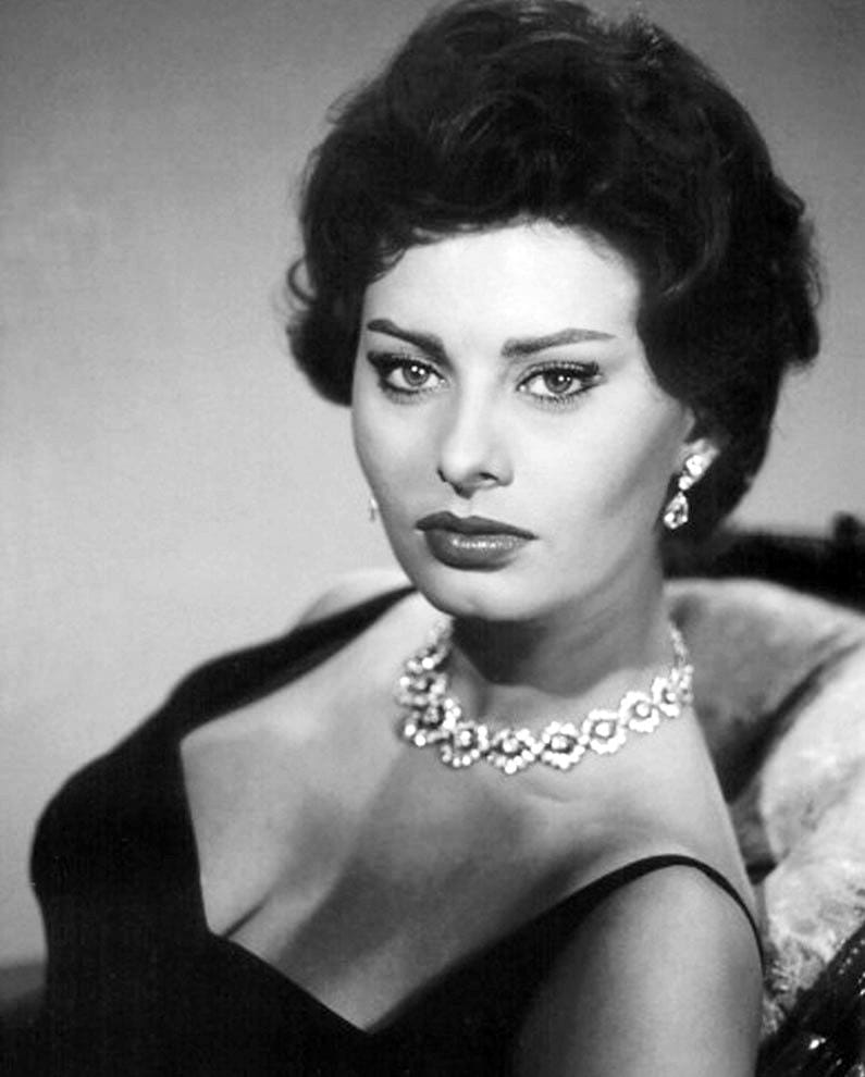 SOPHIA LOREN