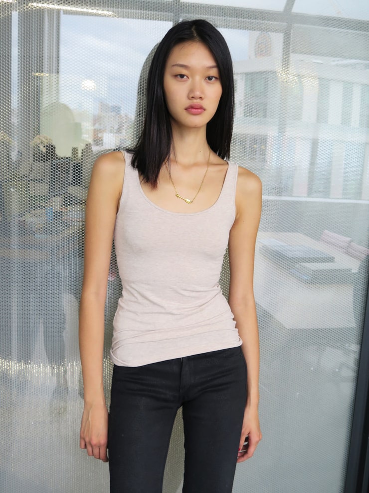 Джесси Мэй Ли: изящная модель с прекрасными формами