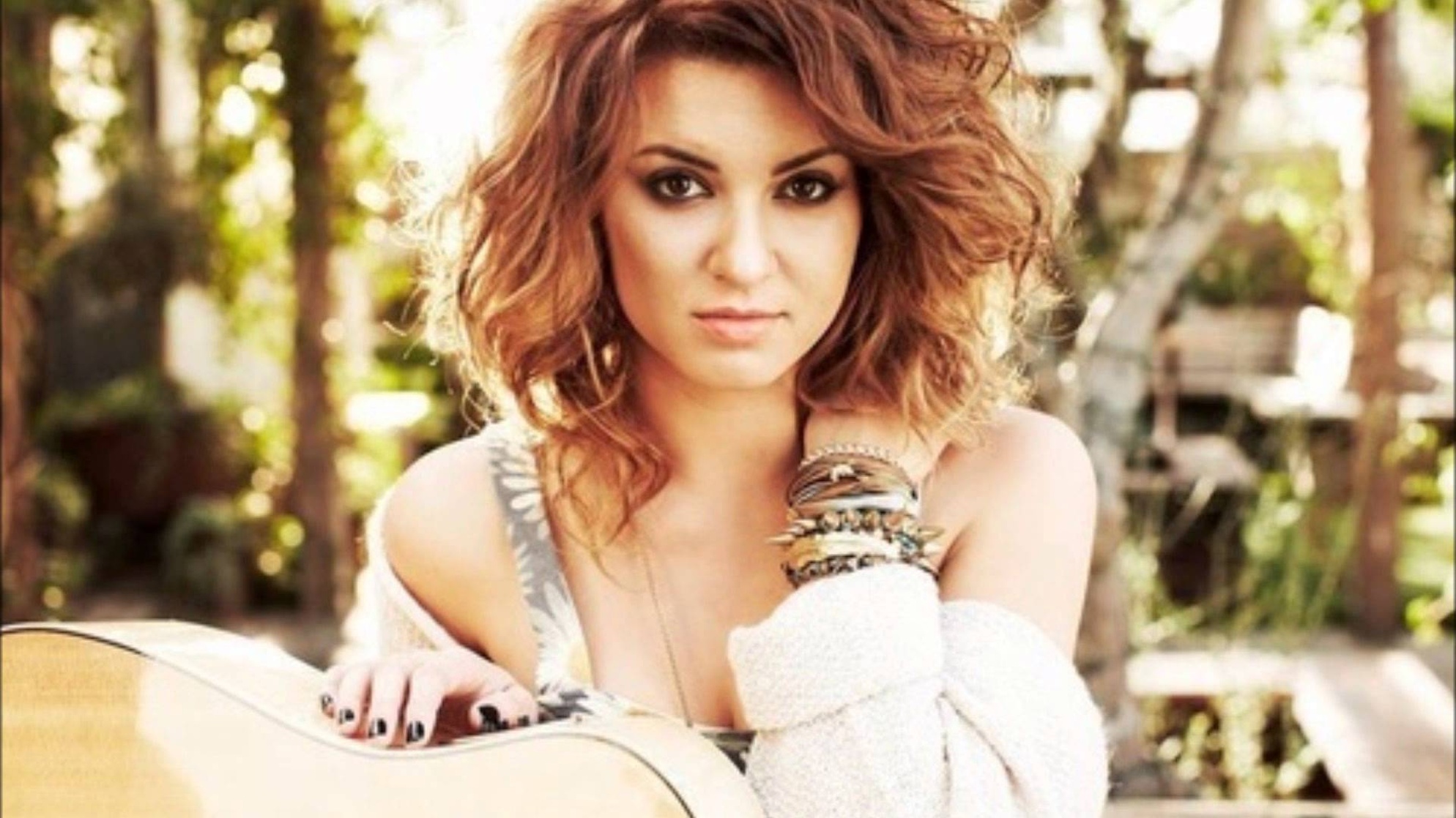 Tori Kelly
