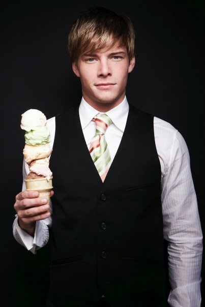 Picture of Hunter Parrish