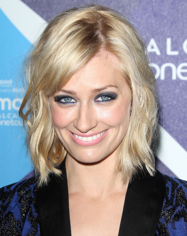 Beth Behrs picture