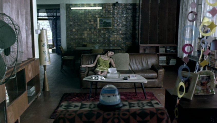Last Life in the Universe (2002)