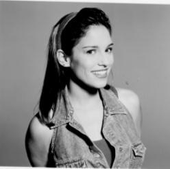Picture of Kimberly Hart (Amy Jo Johnson)