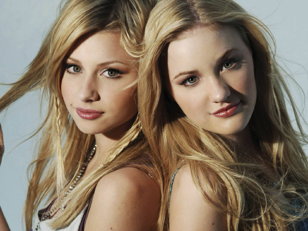 Aly & AJ