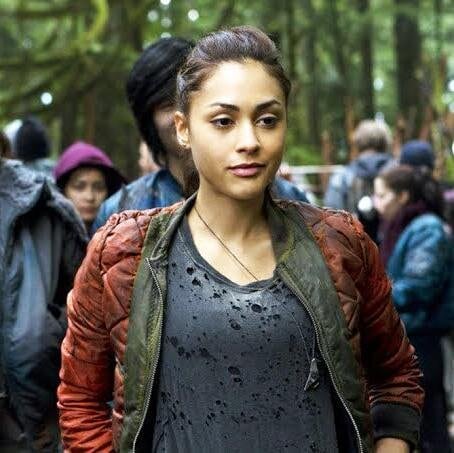 Picture of Raven Reyes