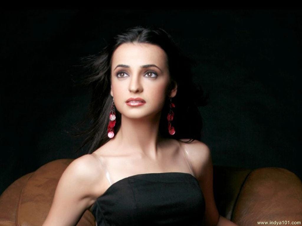 Sanaya Irani Sanaya Irani