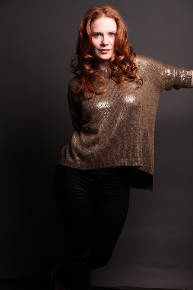 Hillary Tuck picture