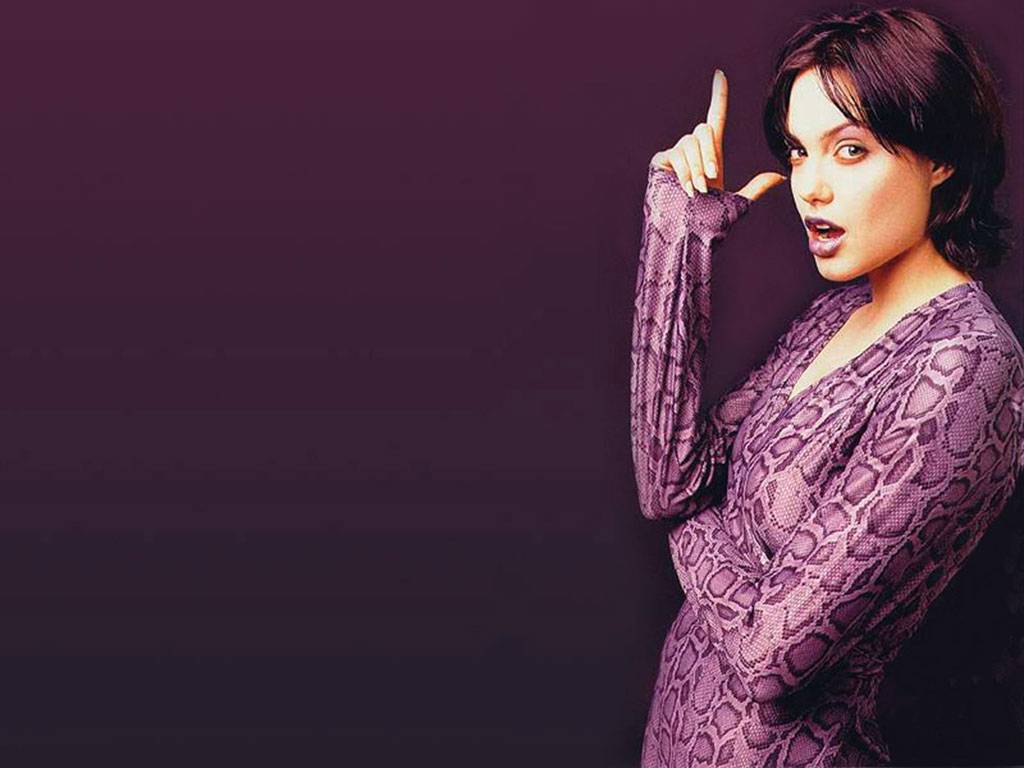 Angelina Jolie Angelina Jolie