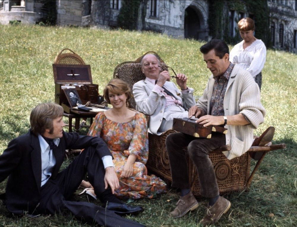 Providence (1977) Providence (1977)