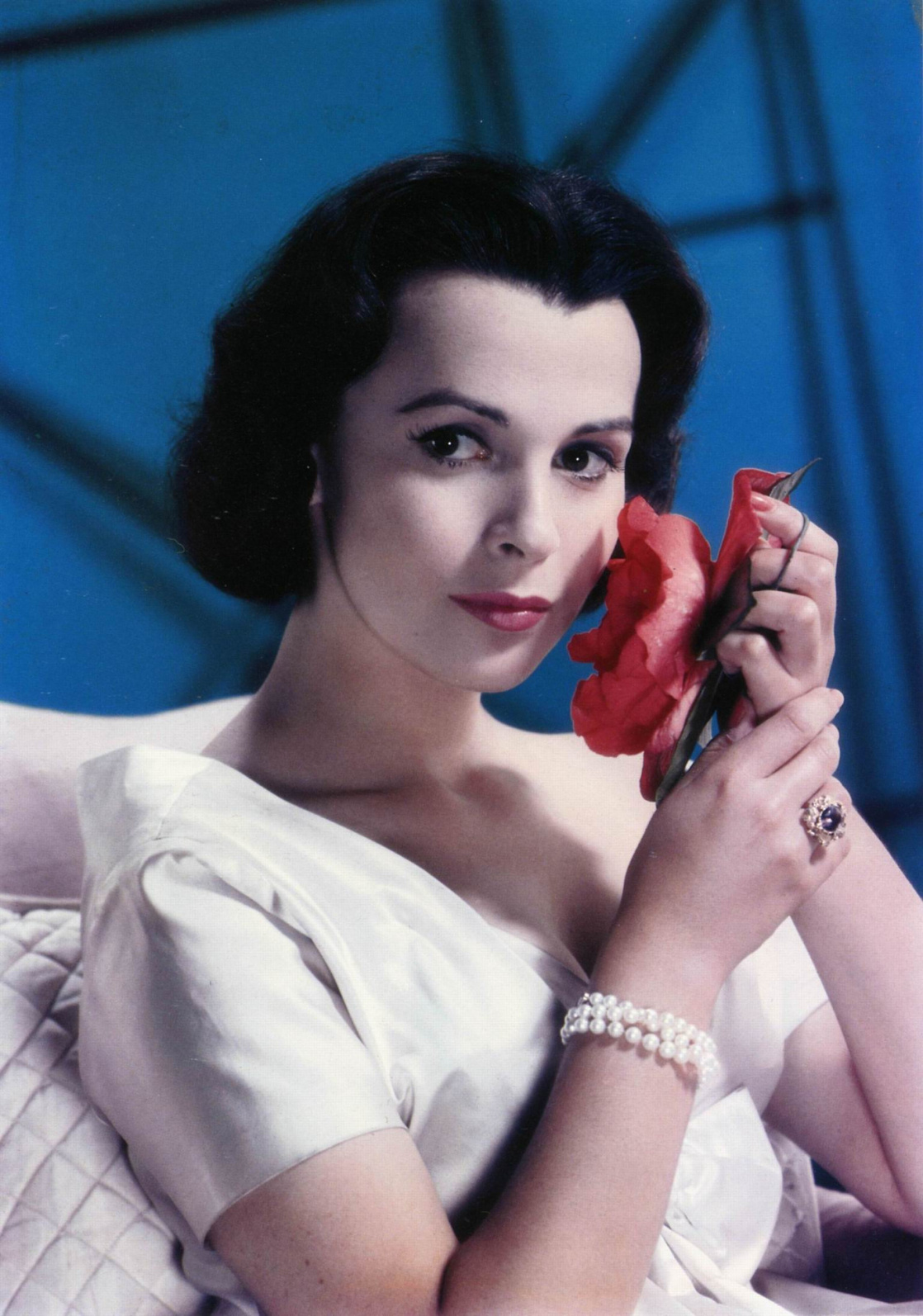 Next photo of Claire Bloom