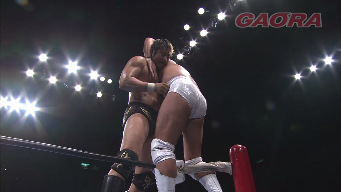 Suwama vs Jun Akiyama (AJPW, 10/23/11)