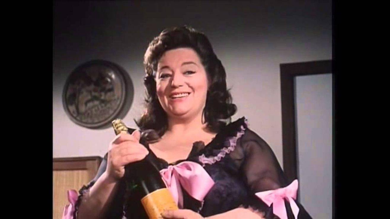 Carry On Star Hattie Jacques' Tears After Turbulent Affair With 'handsome East E - Foto 9