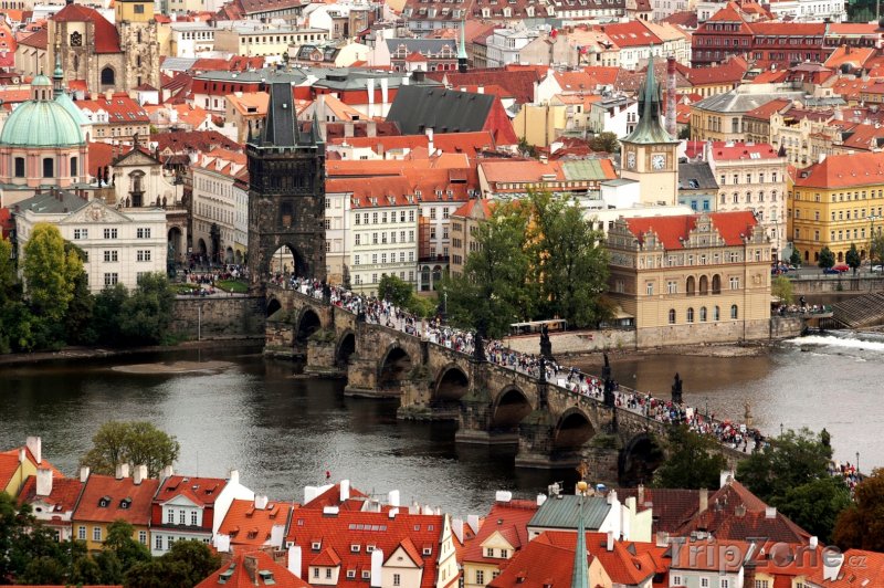 Charles Bridge (Prague) Charles Bridge (Prague)