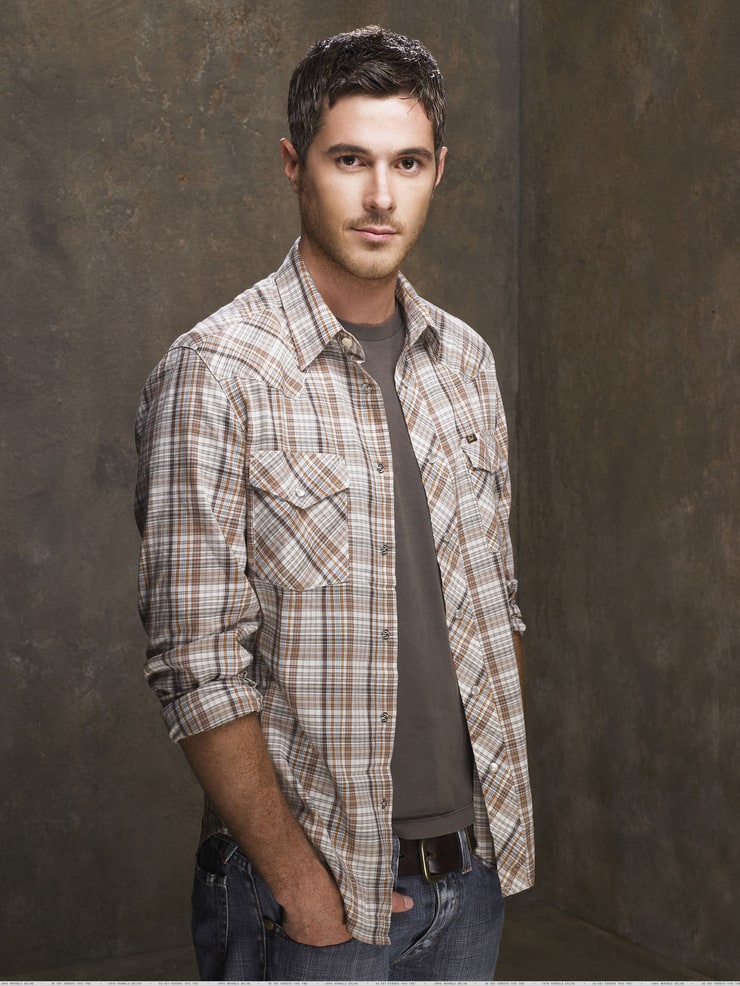 Dave Annable luke macfarlane