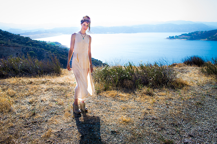 Amanda Crew Amanda Crew