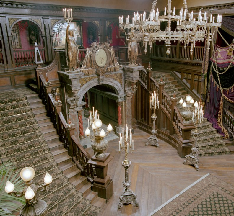 Gracey Manor