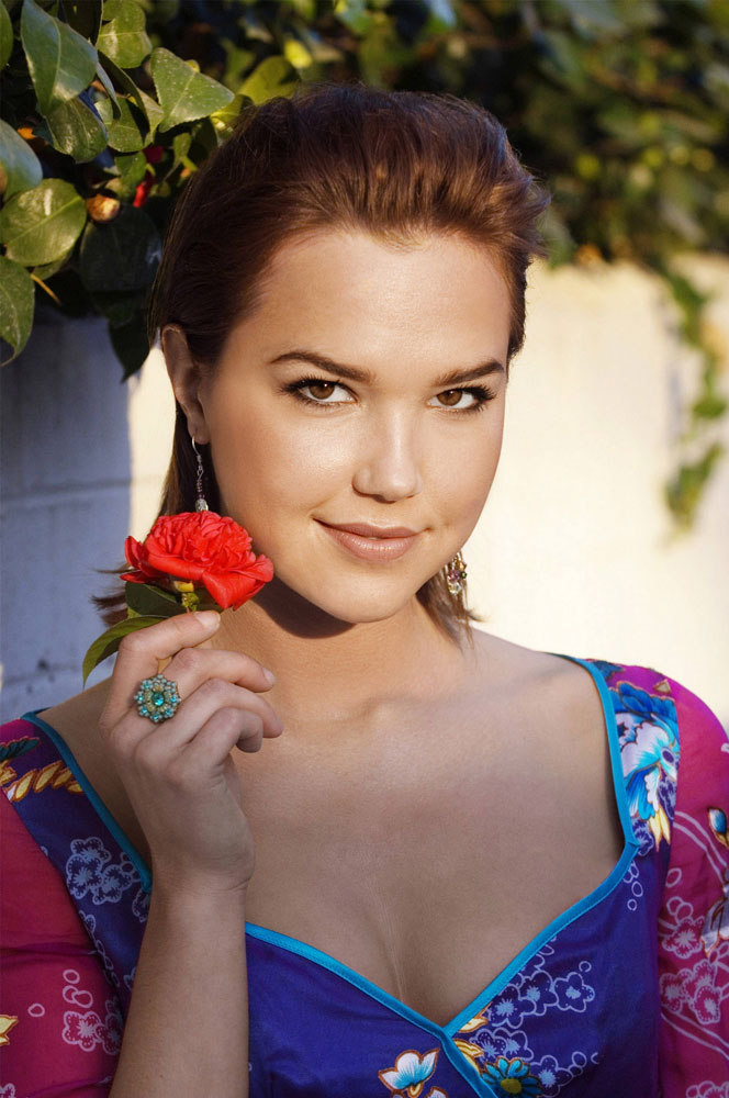 Picture Of Arielle Kebbel