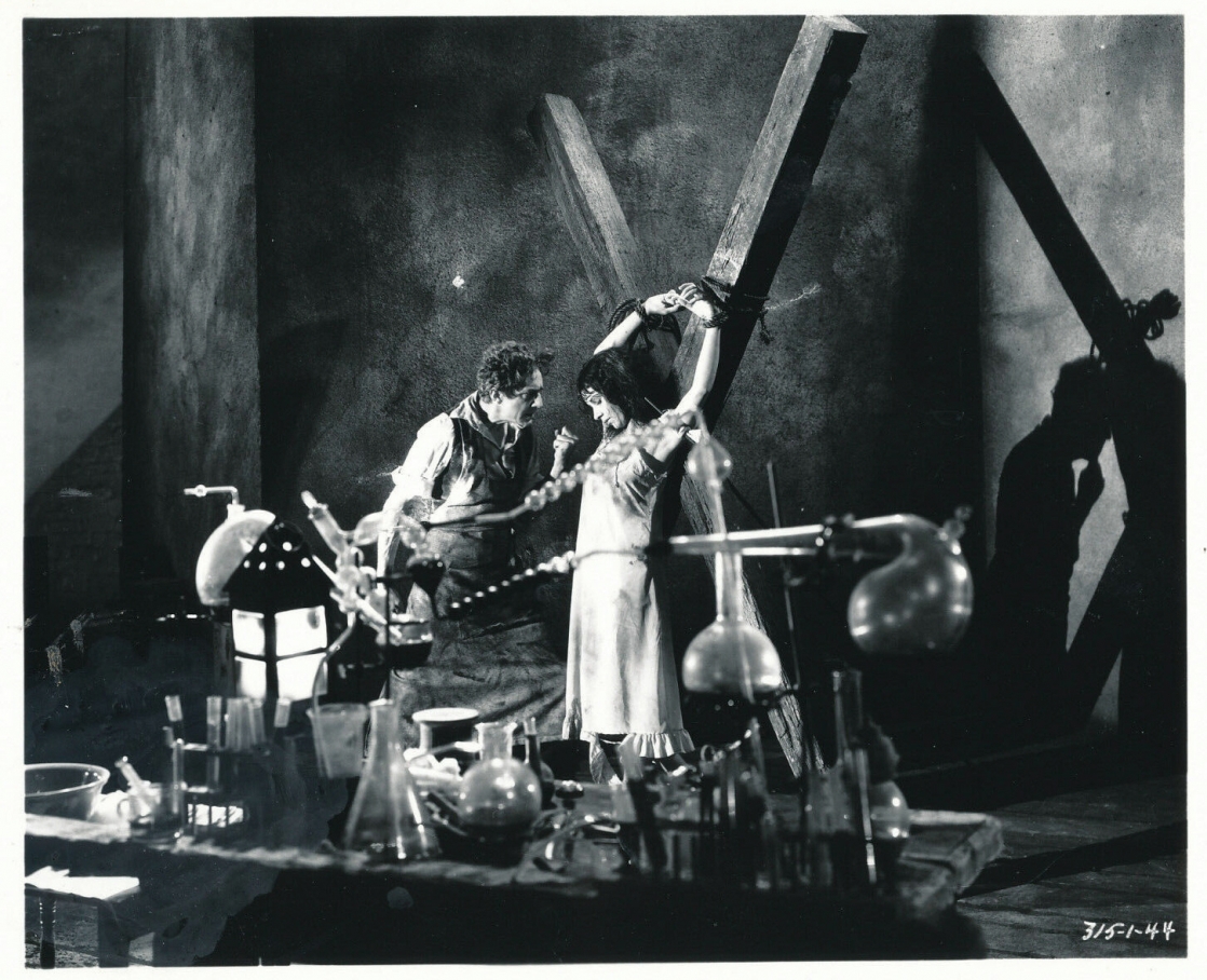 Murders in the rue morgue picture