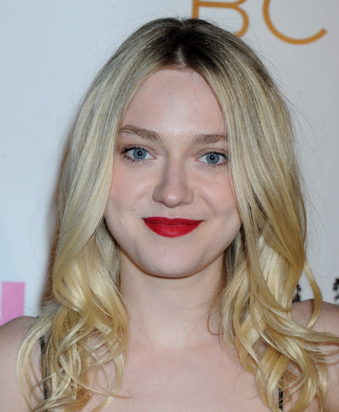 Dakota Fanning gif hunt