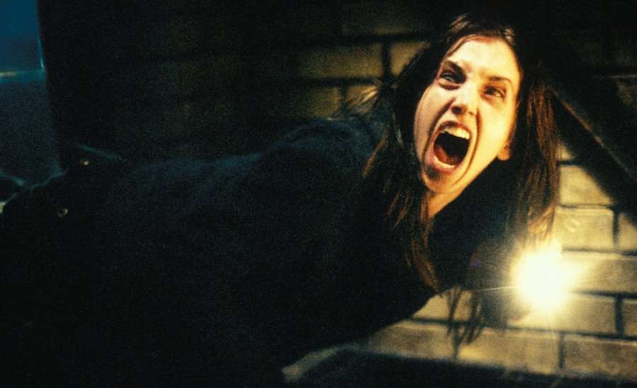 Ginger Snaps (2000) image