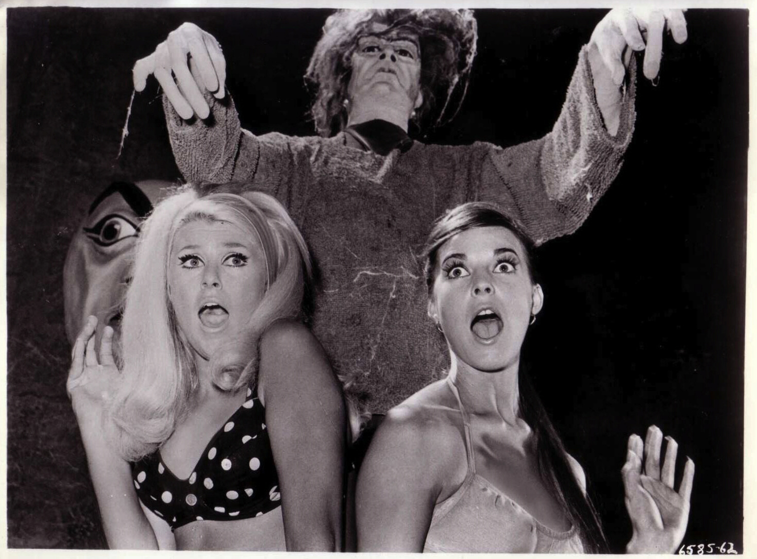 The Ghost in the Invisible Bikini (1966) The Ghost in the Invisible Bikini (1966)