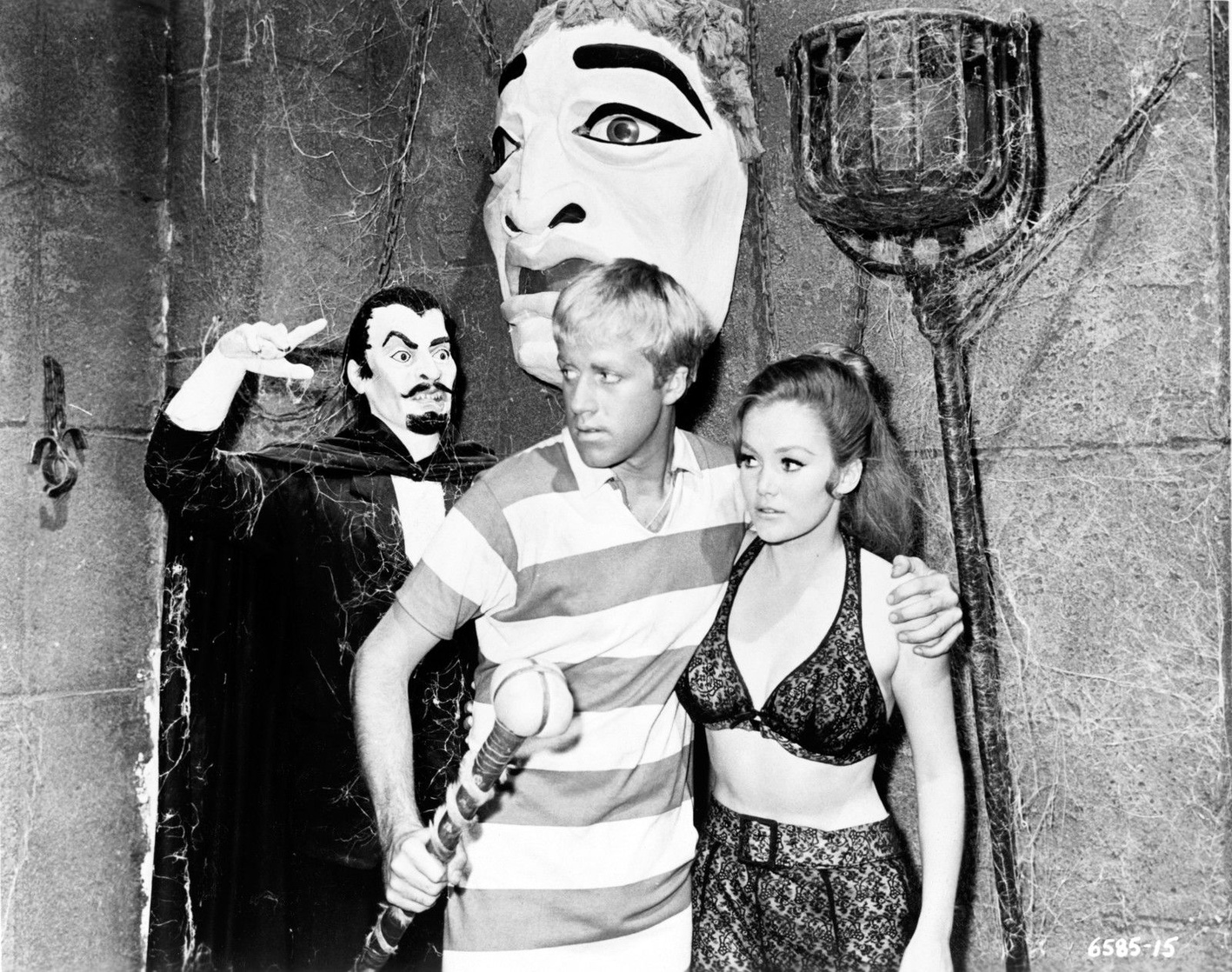 The Ghost in the Invisible Bikini (1966) The Ghost in the Invisible Bikini (1966)