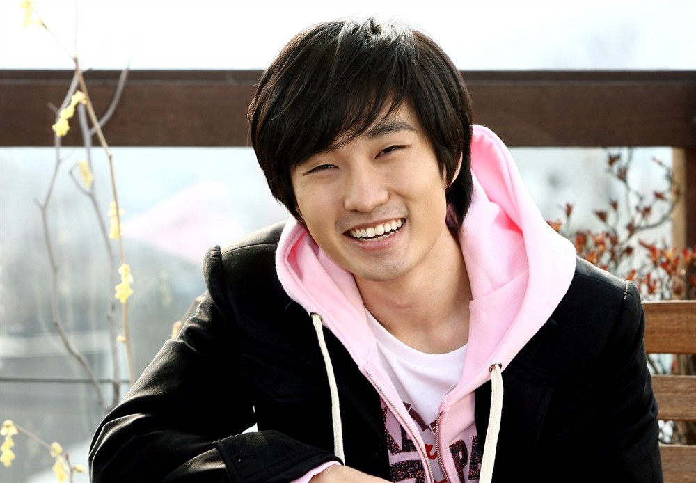 Deok-Hwan Ryu