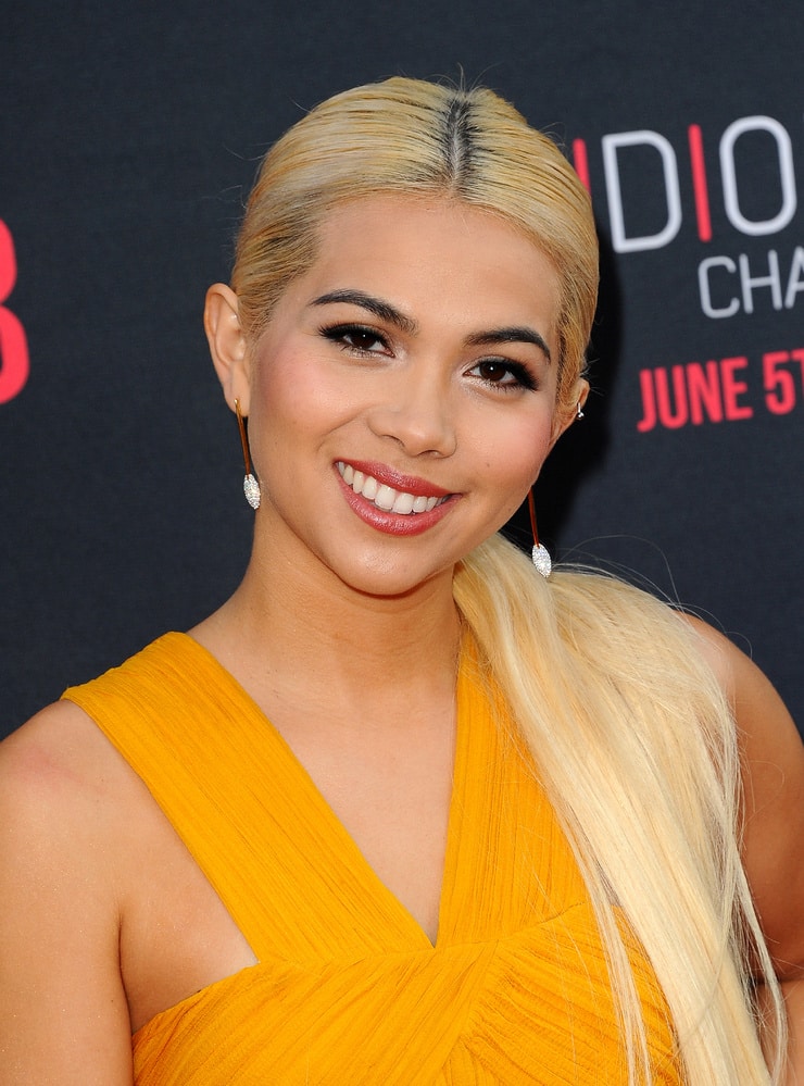 Next photo of Hayley Kiyoko