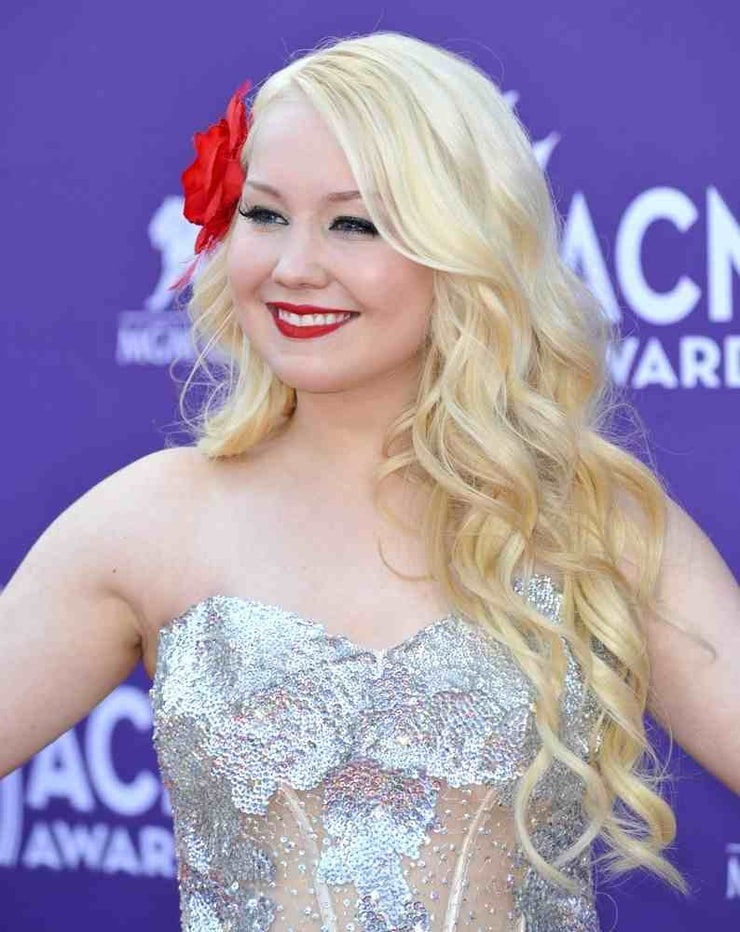 Picture of RaeLynn