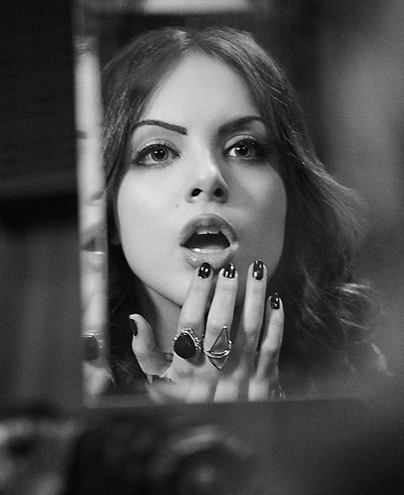 Picture Of Elizabeth Gillies