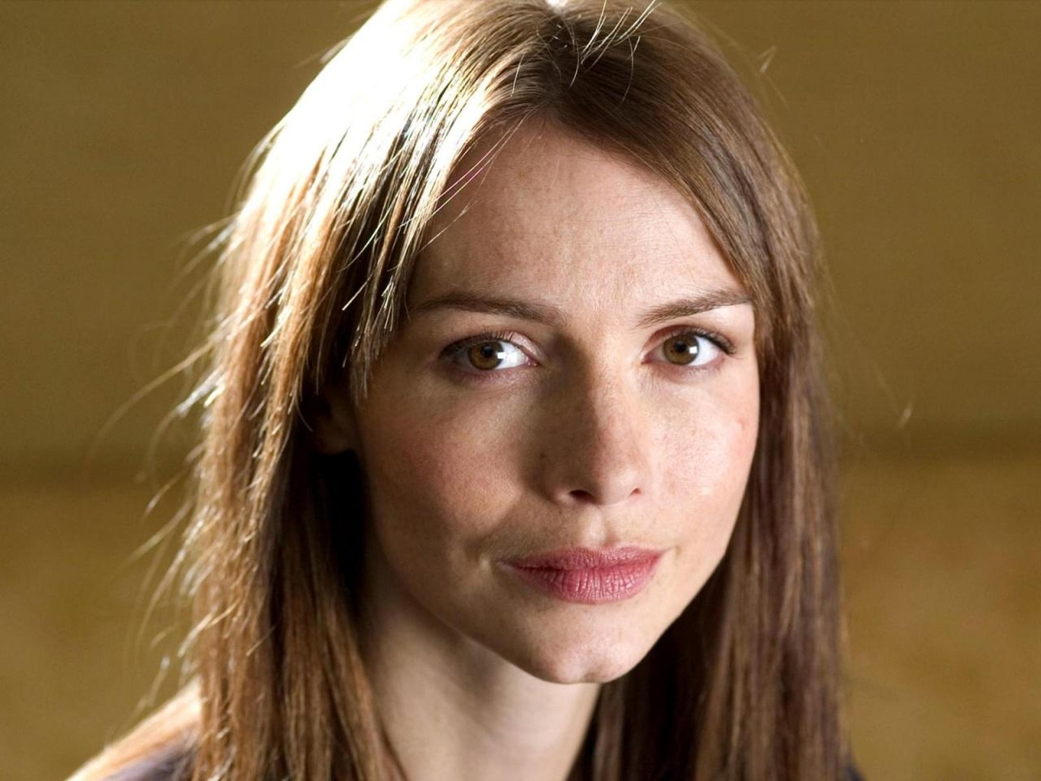 Picture of Saffron Burrows