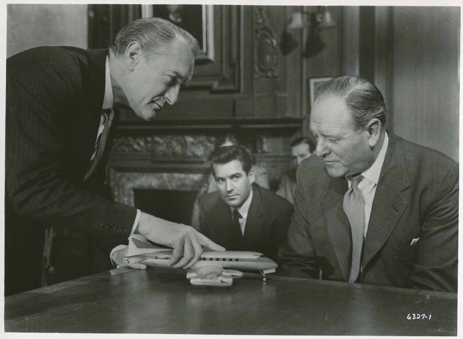Bernard Lee Bernard Lee