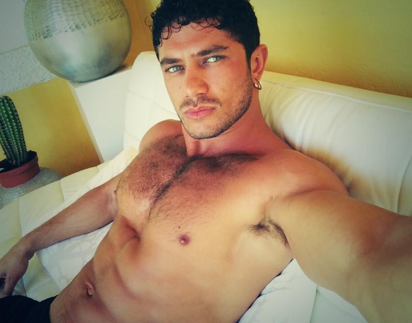 Dato Foland
