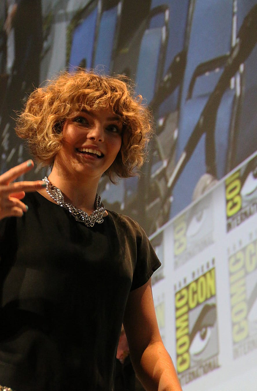 Camren Bicondova natal chart