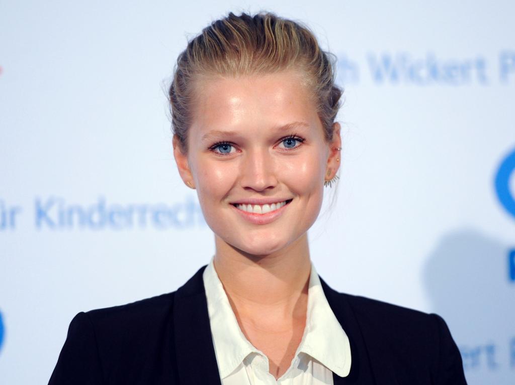 Toni Garrn Toni Garrn