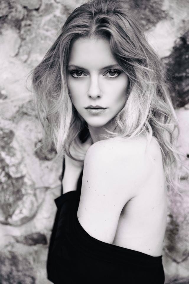 Elle Evans Picture