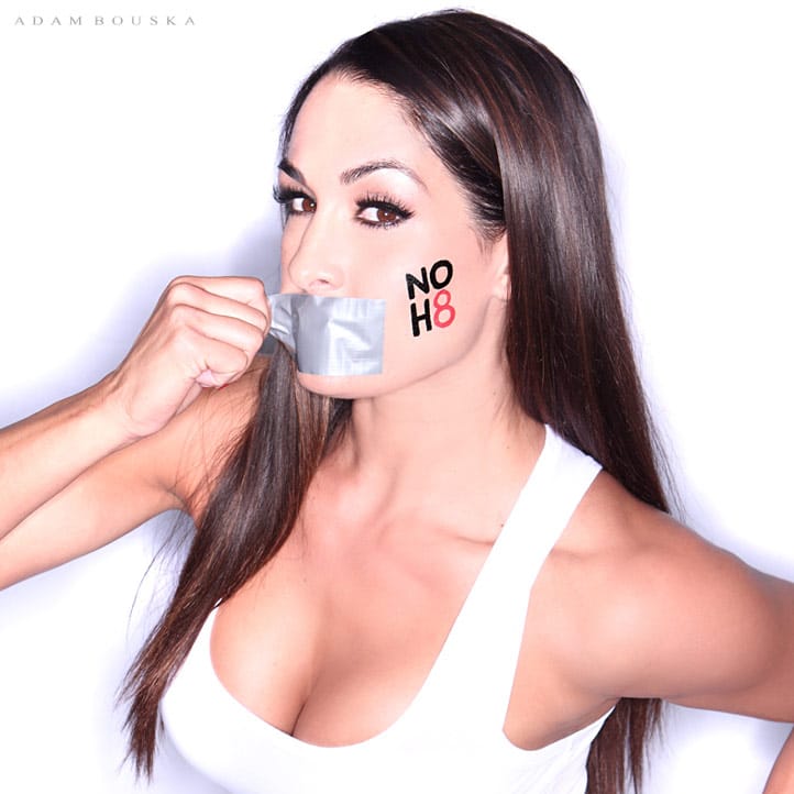 Gagging girl. Noh8 девушки gagged. Noh8rt слив. Кляп для девушек в 8 классе 18 летним. Kim Kardashian no h8 gagged.