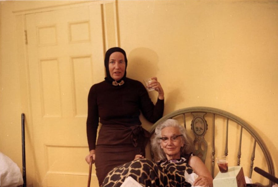 Grey Gardens (1975)