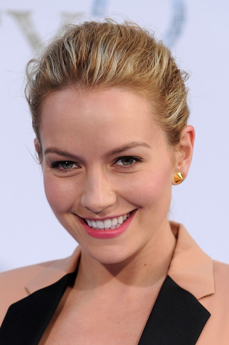 Becki Newton image