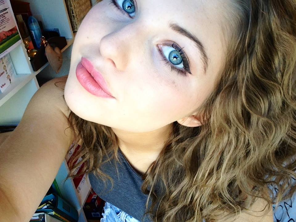 Sammi Hanratty Sammi Hanratty