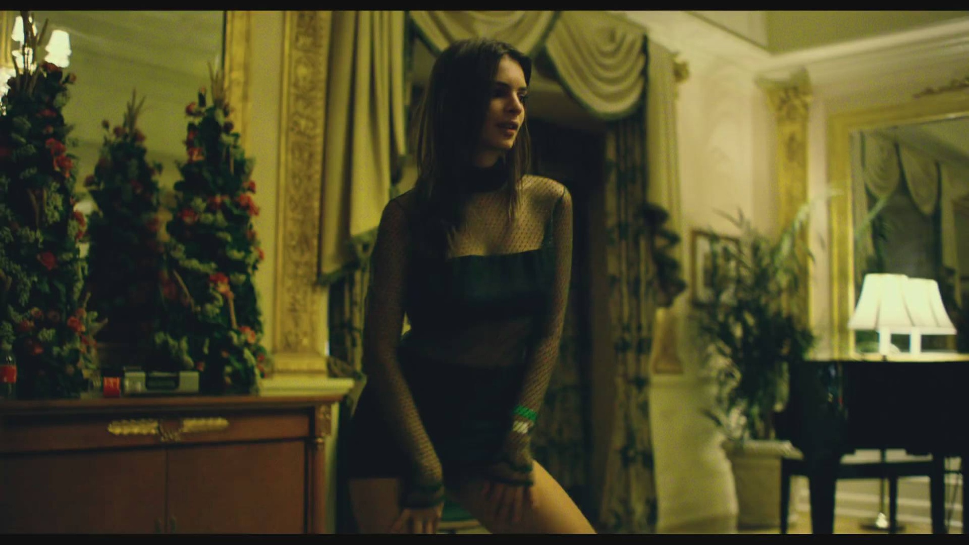 Emily Ratajkowski