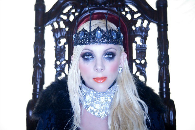 Maria Brink