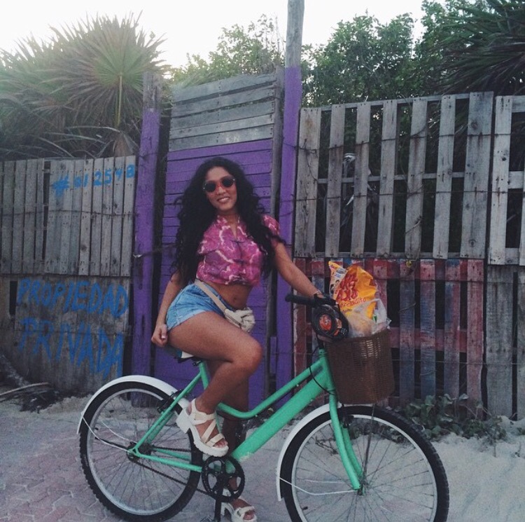 Yaris Sanchez Yaris Sanchez