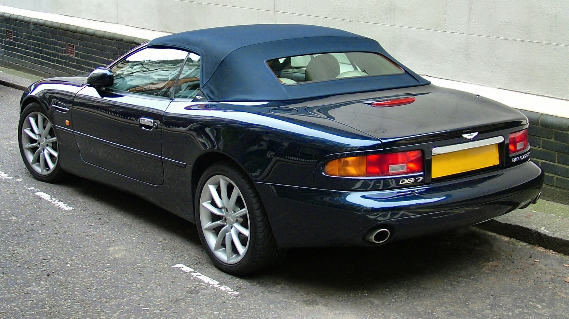 DB7