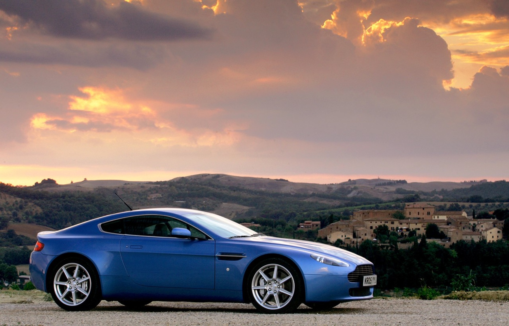Aston Martin V8 Vantage