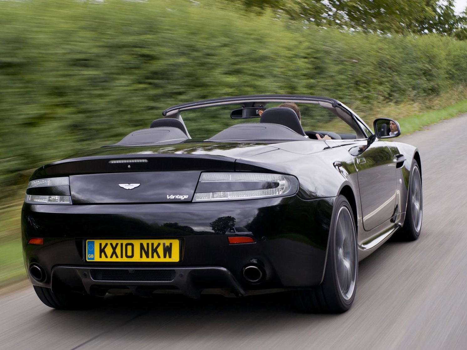 Aston Martin V8 Vantage