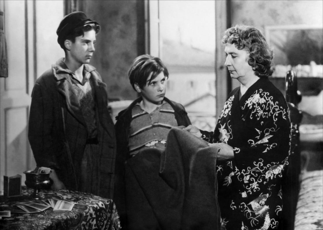 Shoeshine (1946)